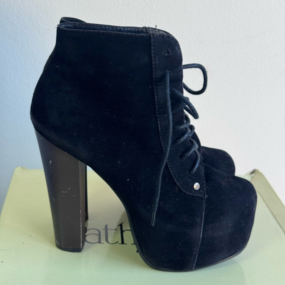 Cathy Jean Black Suede Lace-Up Platform Boots